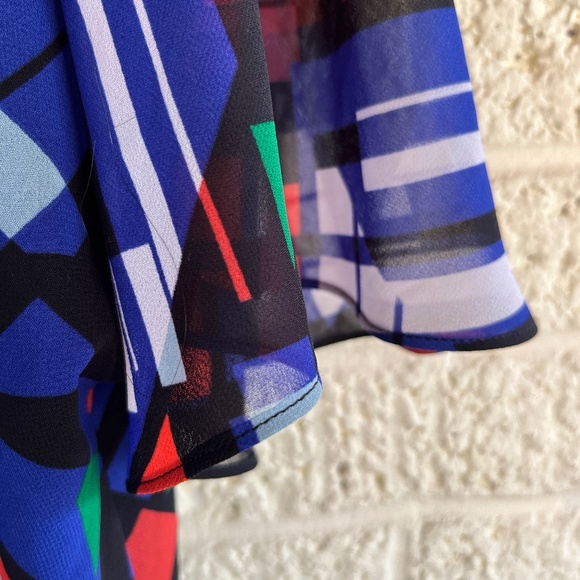 Vince Camuto Puffy Blouse - Picture 3 of 7